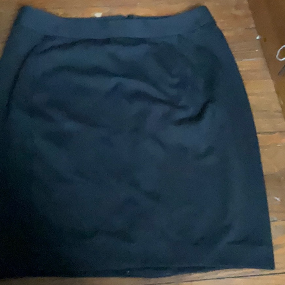 LOFT Petites Outlet Black Pencil Skirt Sz. SP